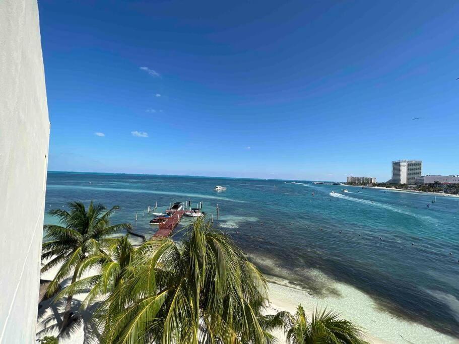 Апартаменты Amazing Ocean Front. 418 Канкун Экстерьер фото